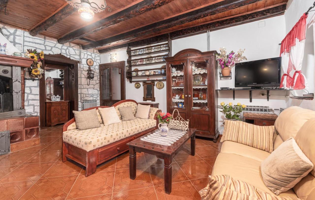 Holiday House Marina Kruncici Exterior photo